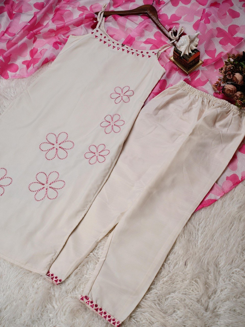 Elegant Off-White Floral Kurta Set with Printed Dupatta